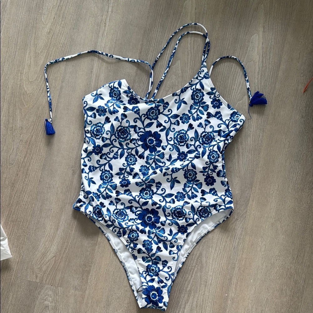 SHEIN Blue and White One Piece Swimwear with Nautical Flair